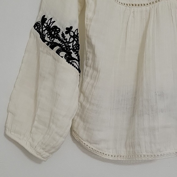 Misa Stella Embroidery Bohemian Top - Picture 9 of 13